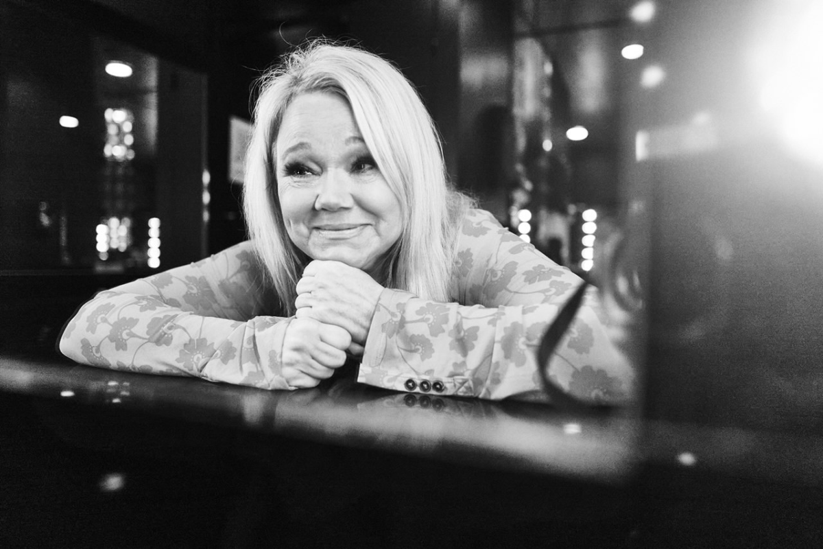 /uploads/files/event-images/carolinerhea.png